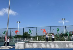 追梦扬帆行千里，奋斗青春创未来主题升旗仪式